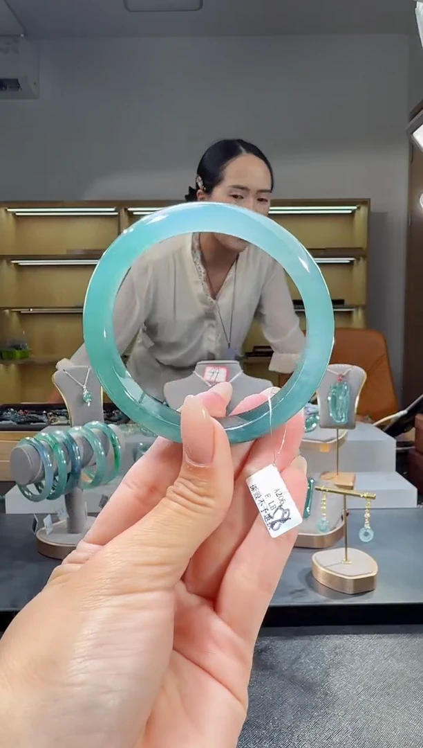 未镶嵌手镯翡翠58圈