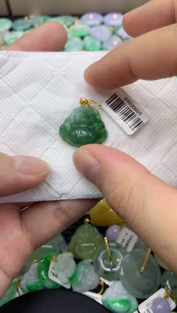颈饰未镶嵌翡翠天然缅甸翡翠A货