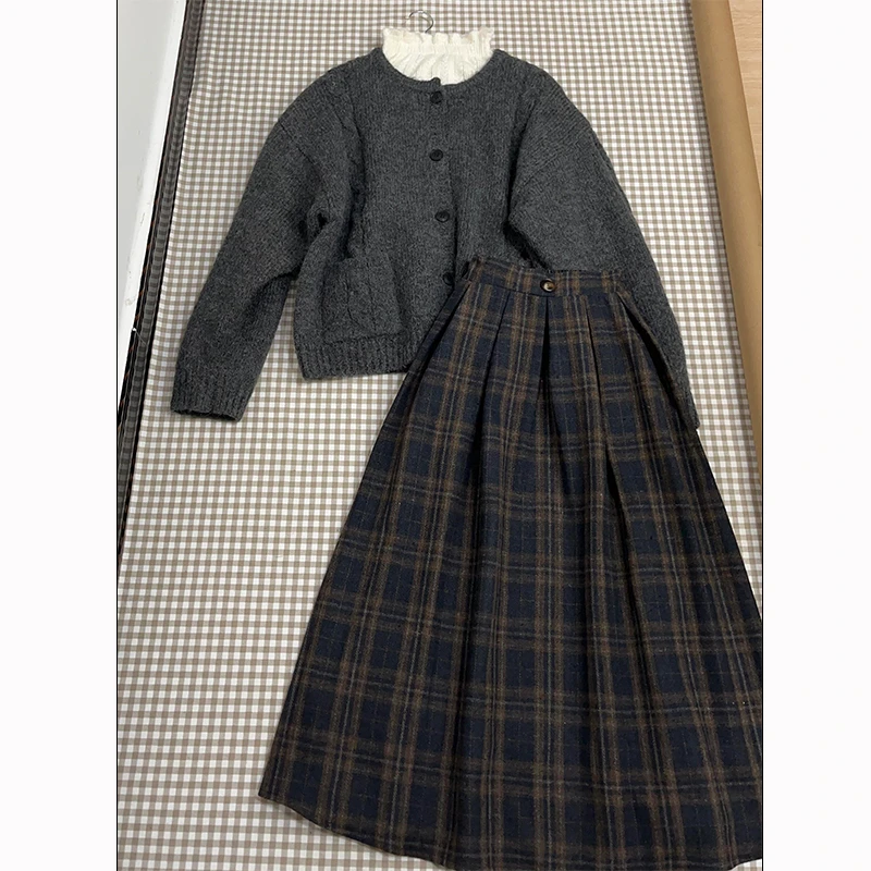 秋冬穿搭一整套女2025新款韩系衬衫针织开衫显瘦半身裙三件套件套