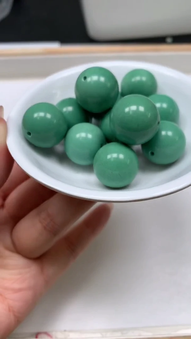 未镶嵌玛瑙手饰A1861 高 瓷 绿18mm1个15元