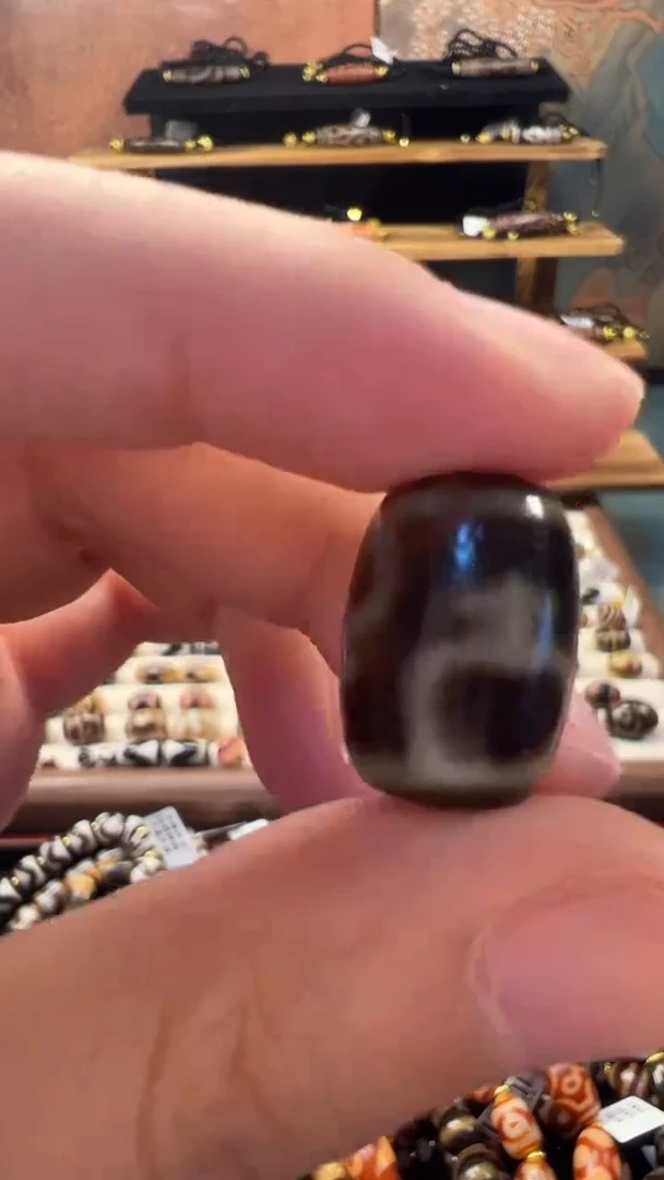 玛瑙/玉髓（覆膜）颈饰未镶嵌131.(微瑕)