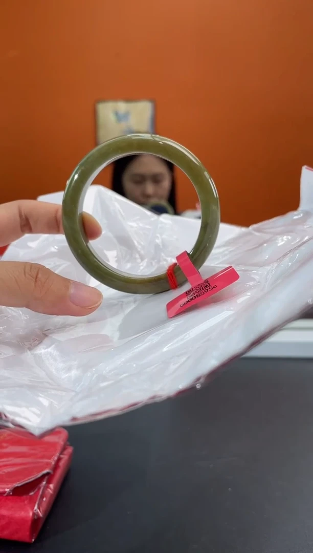 未镶嵌手镯翡翠3