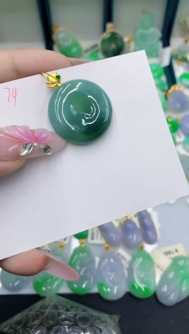 翡翠未镶嵌颈饰1111111111