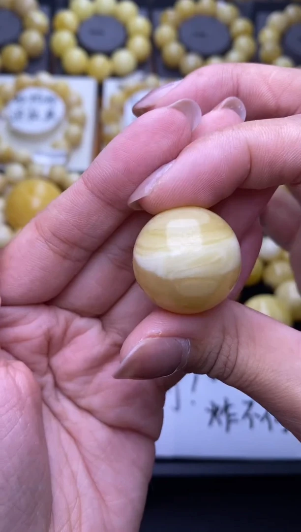 裸石琥珀未镶嵌大小姐珠宝85