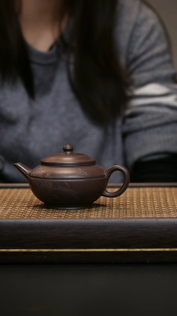 茶壶紫砂古天青 腰线水平