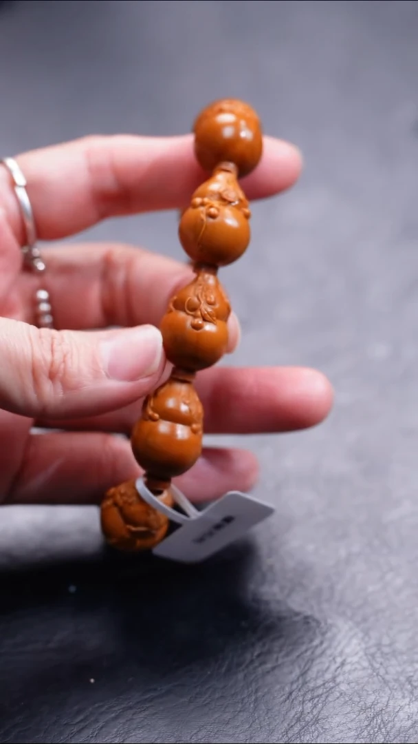 【闪购商品】橄榄核吊坠橄榄核