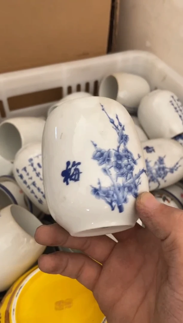 无运费险有瑕疵的摄影的产品有使用过的痕迹有点脏介意勿拍