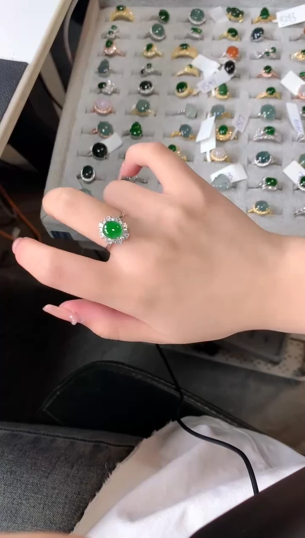 【闪购商品】翡翠戒指银S925镶嵌52141