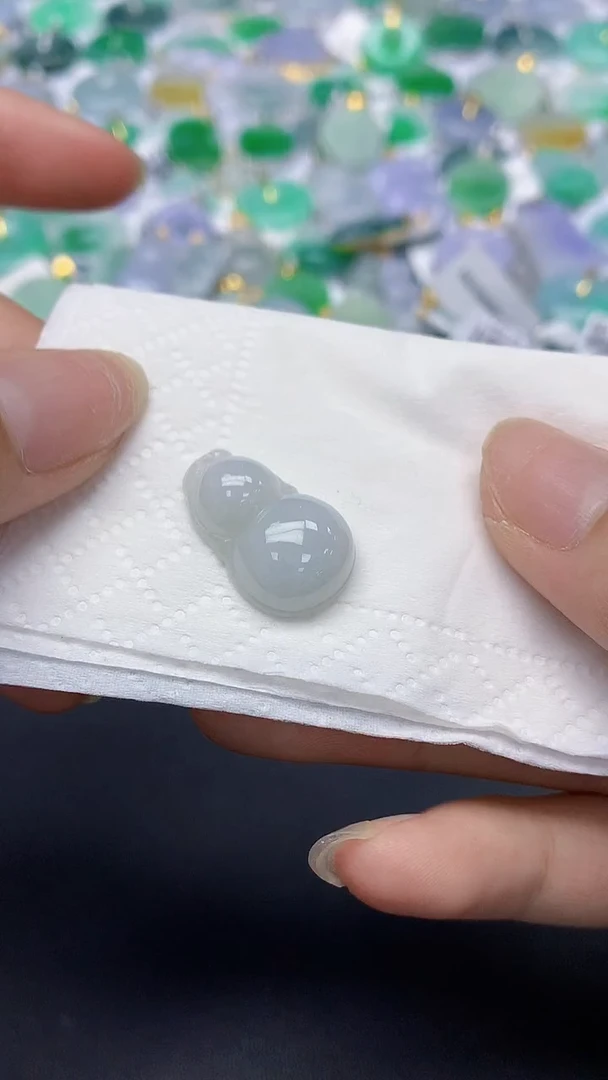 翡翠未镶嵌颈饰天然缅甸a货翡翠