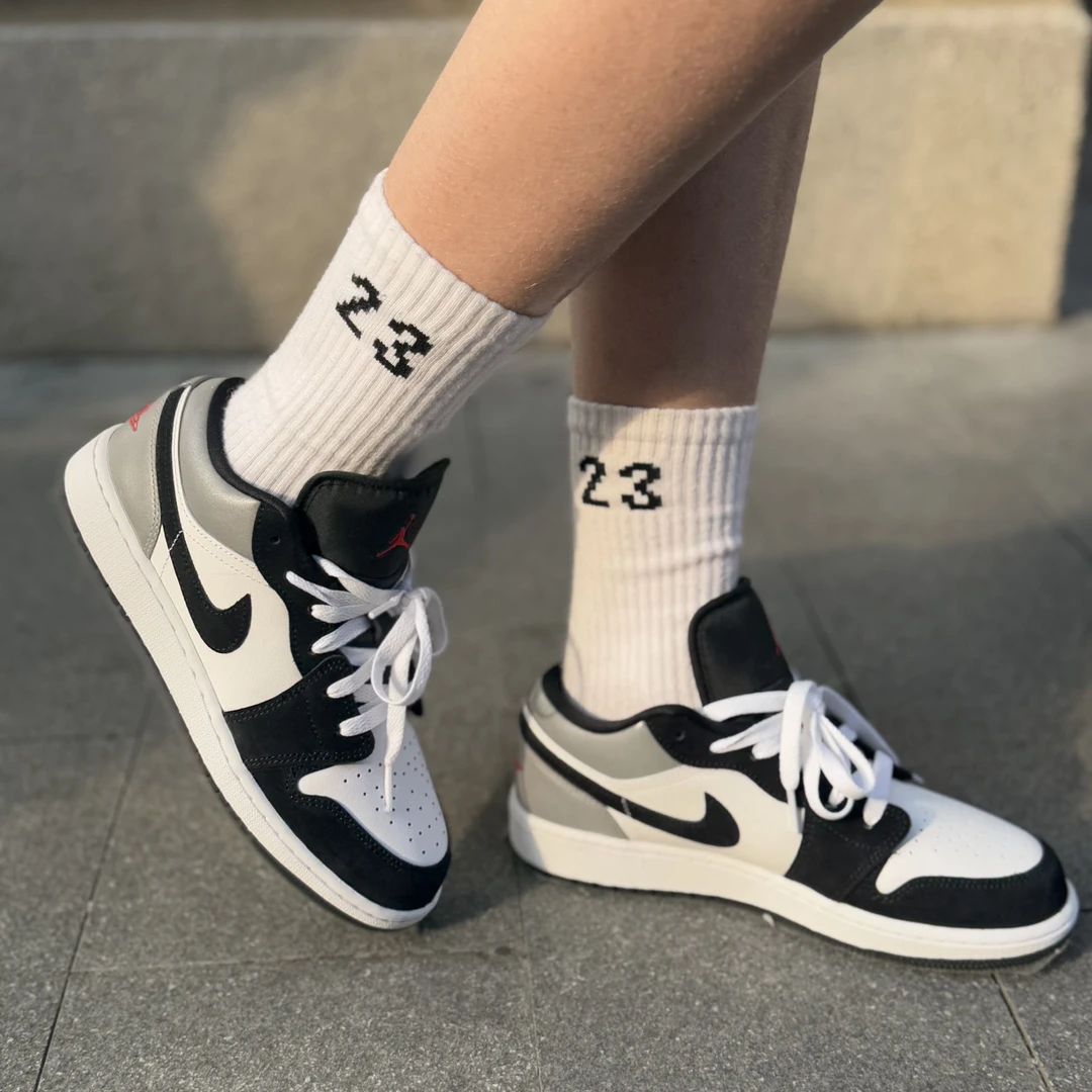 【官方授权】NIKE/耐克Air Jordan 1 LOW (GS) 女子板鞋 HF3188-106