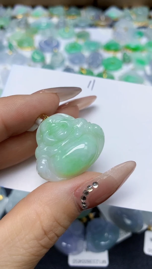 翡翠18K金镶嵌颈饰 天然翡翠A货