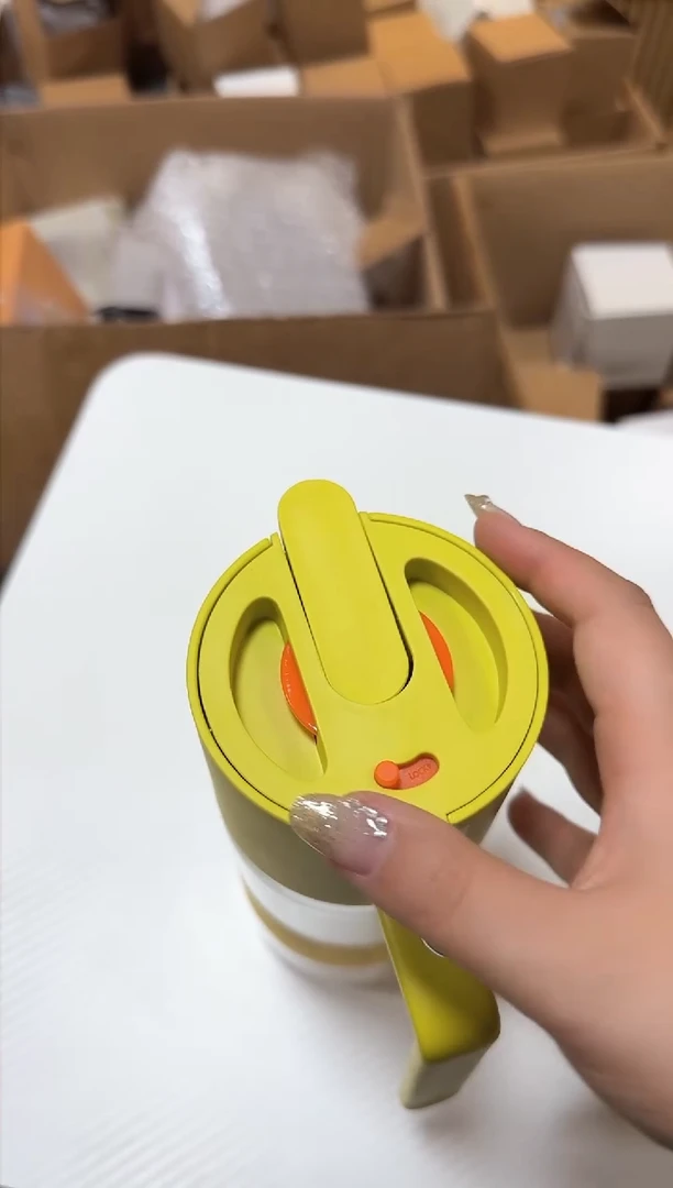 喷油壶