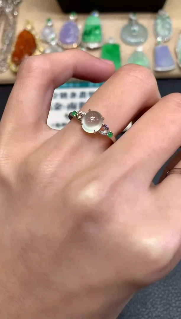 【闪购商品】翡翠戒指18K金镶嵌蛋面【无服务费】