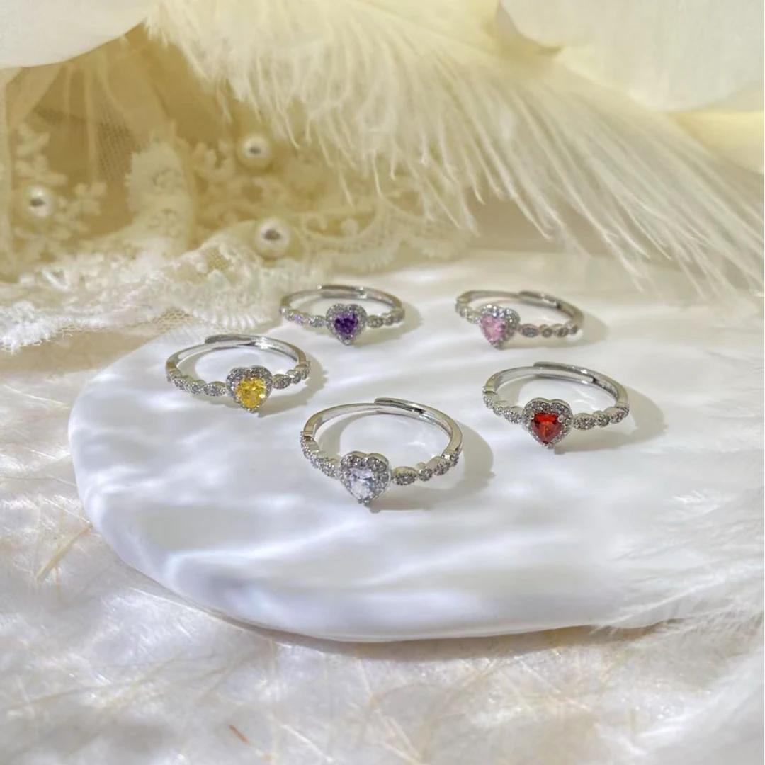 铜合金锆石戒指 小众设计精致爱心形戒指女款复古粉红黄白紫色钻