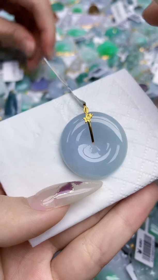 翡翠挂件18K金镶嵌113    天然翡翠A货