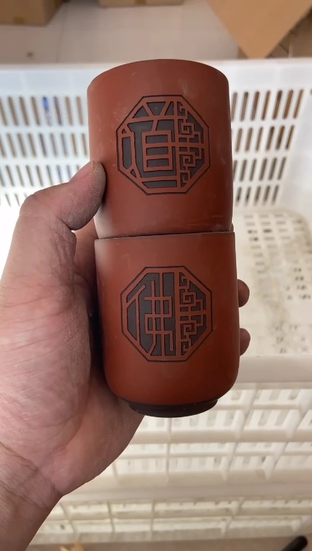 无运费险有瑕疵的摄影的产品有使用过的痕迹有点脏介意勿拍