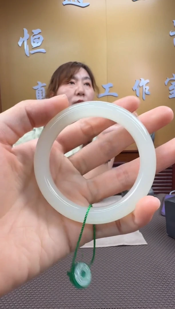 和田玉未镶嵌颈饰手镯56