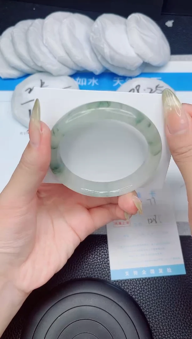 石英质玉手镯未镶嵌77-56.3