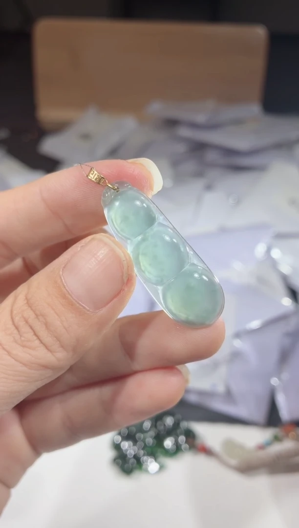 吊坠(不含链)未镶嵌翡翠豆子