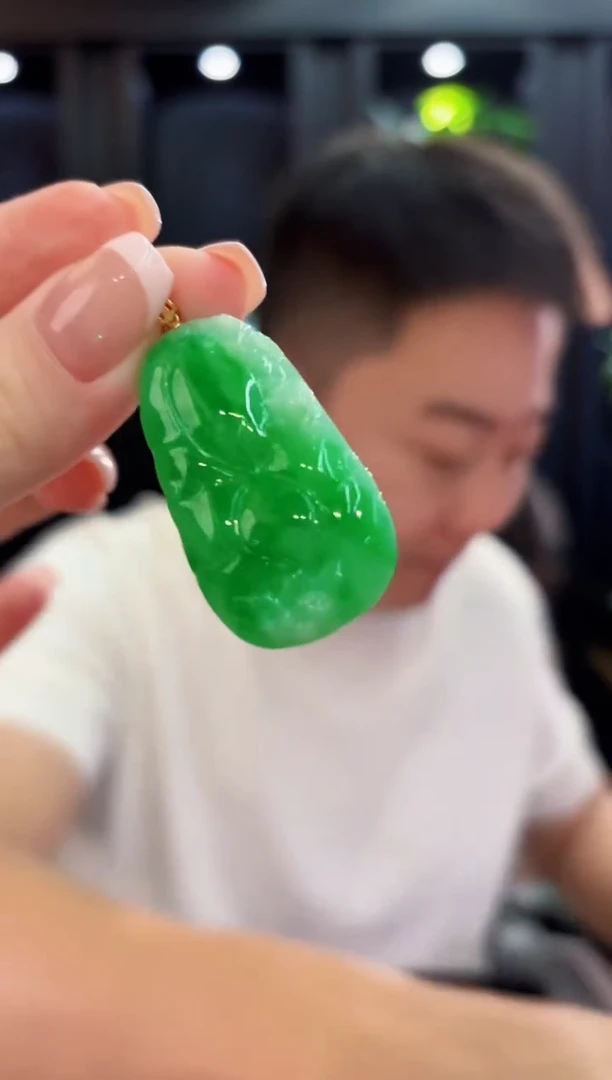 颈饰18K金镶嵌翡翠缅料A货/支持复检/一件