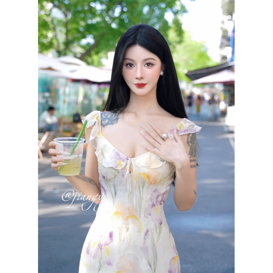 讲语·JIANGYU原创【泡芙香颂】法式设计碎花夏季复古显瘦吊带连衣裙