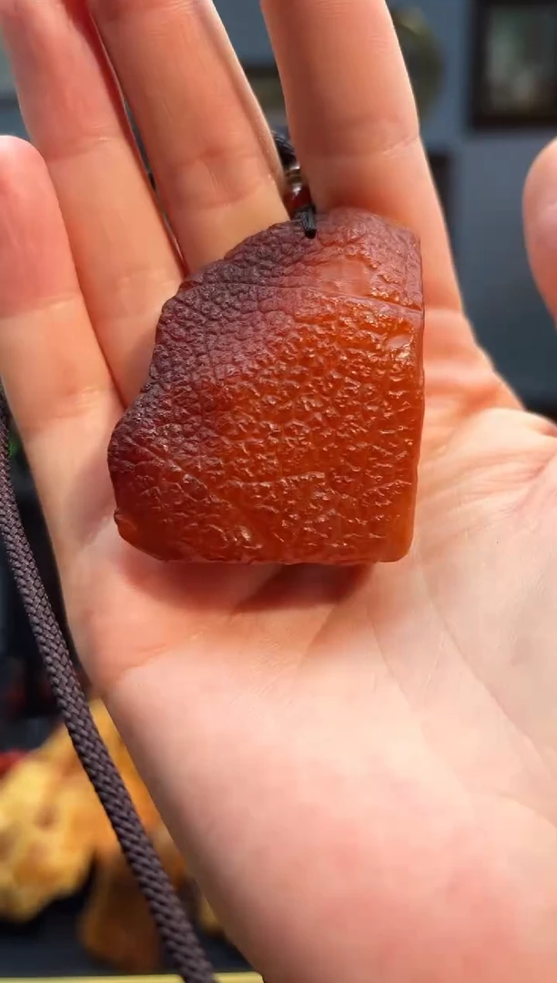 琥珀颈饰未镶嵌吊坠