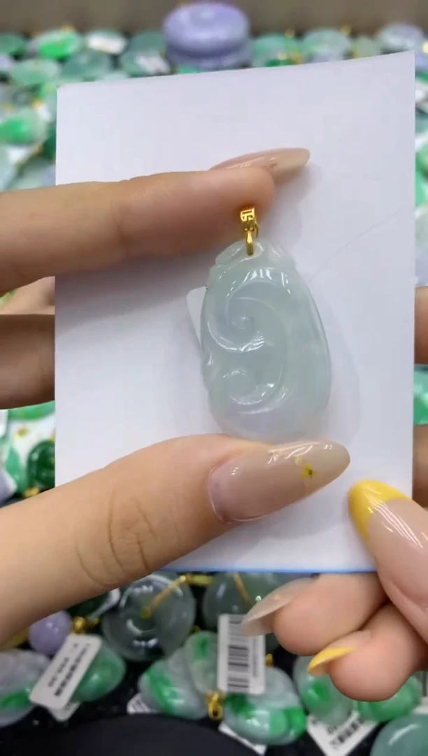 颈饰未镶嵌翡翠天然缅甸翡翠A货