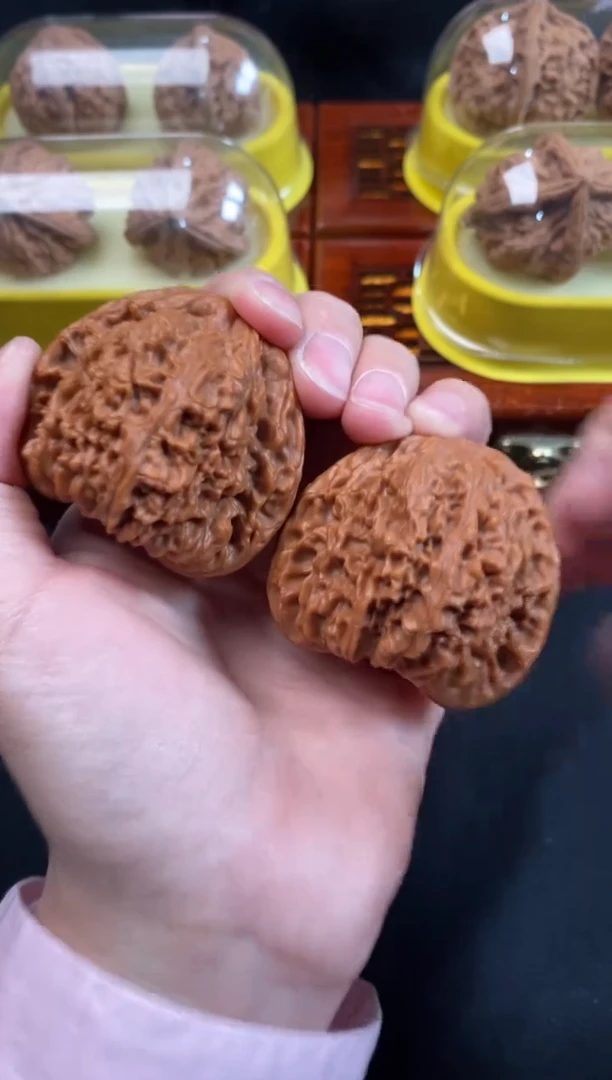 把件文玩核桃南疆石45尺Q438