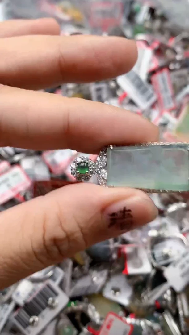 银S925镶嵌戒指翡翠天然A货缅甸翡翠