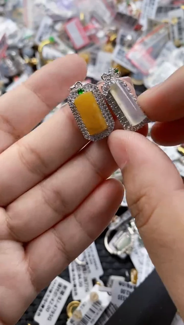 翡翠戒指银S925镶嵌120000   2