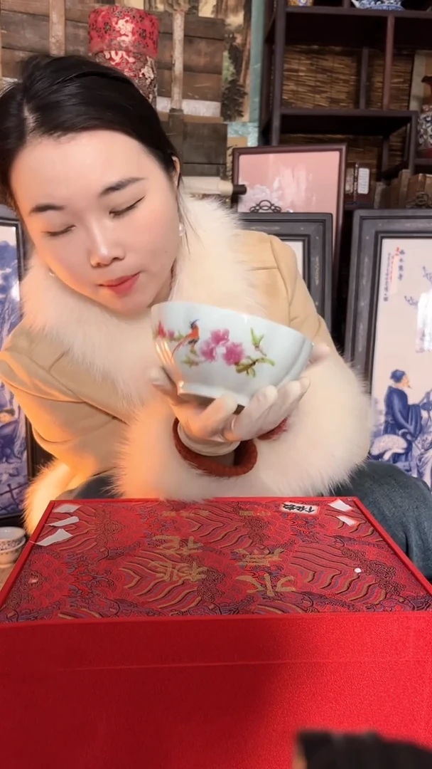 陶景德镇陶瓷摆件M167