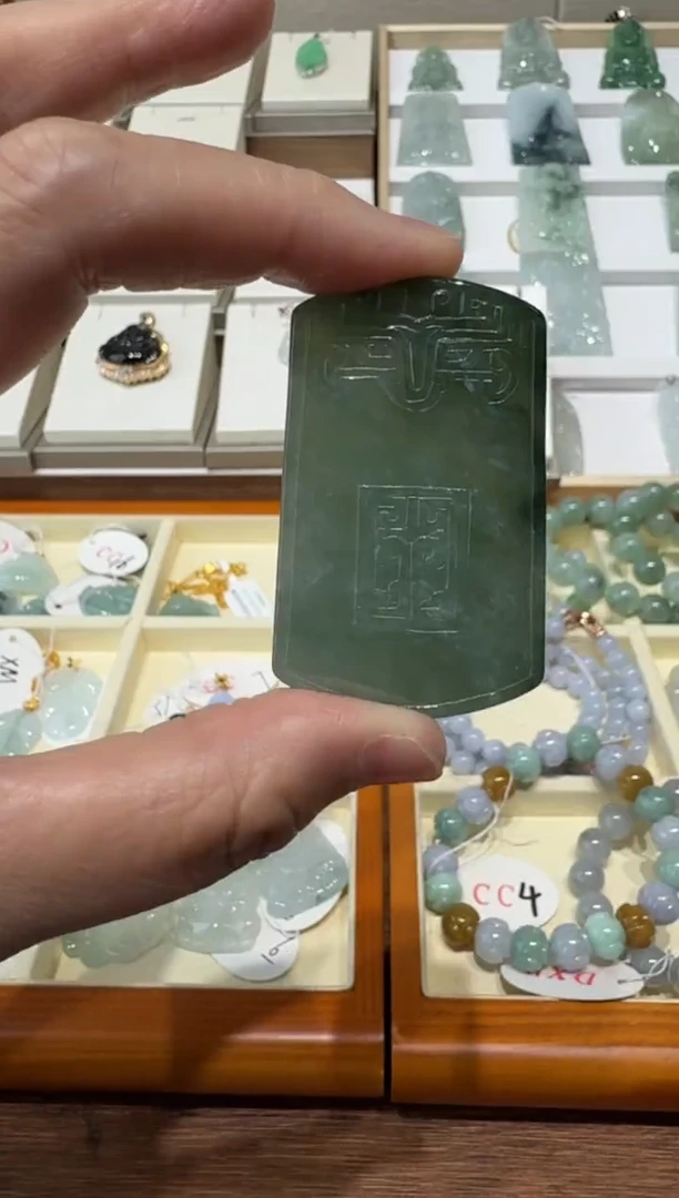 未镶嵌挂件翡翠不**弟A货翡翠多样性孤品