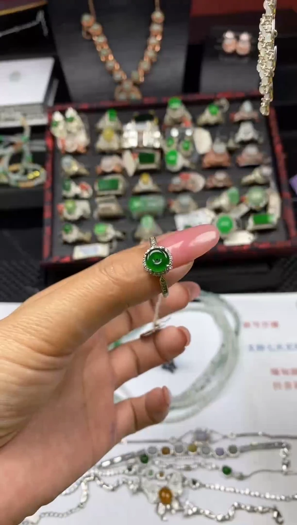 银S925镶嵌戒指翡翠1
