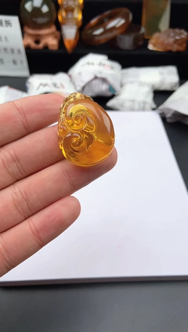 【闪购商品】琥珀颈饰未镶嵌如意吊坠