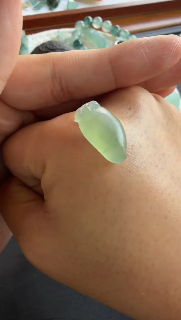 未镶嵌定制翡翠瓜