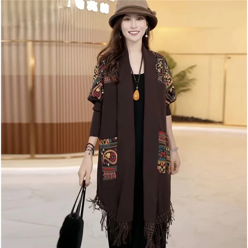 80120秋新款休闲外套刺绣提花设计师拼接大码披肩女时尚针织外套