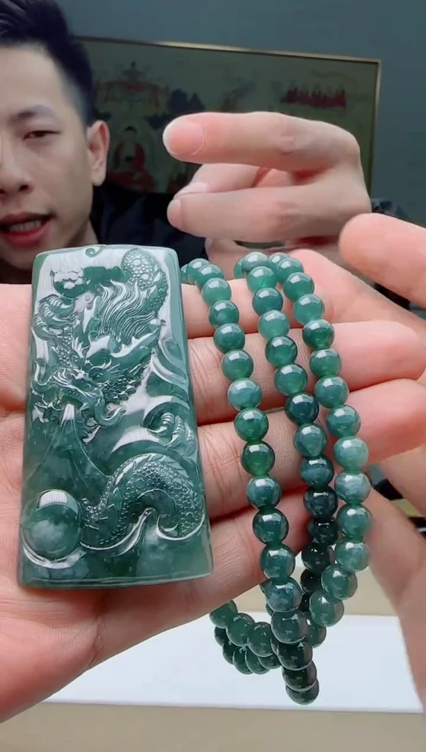 【闪购商品】翡翠颈饰未镶嵌1111111111111111