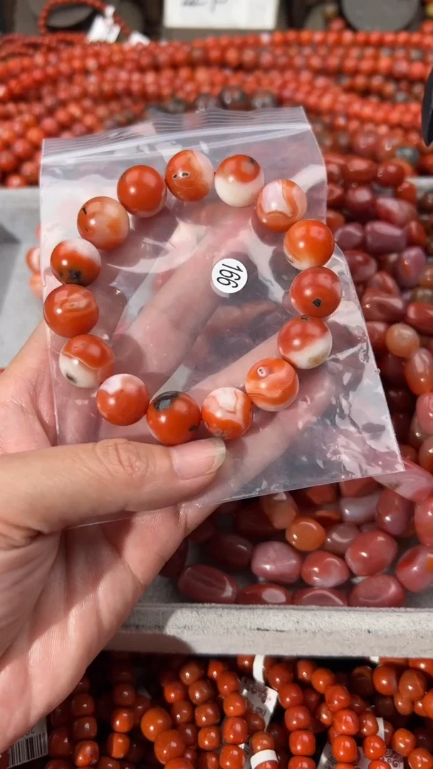 南红玛瑙手串未镶嵌14+