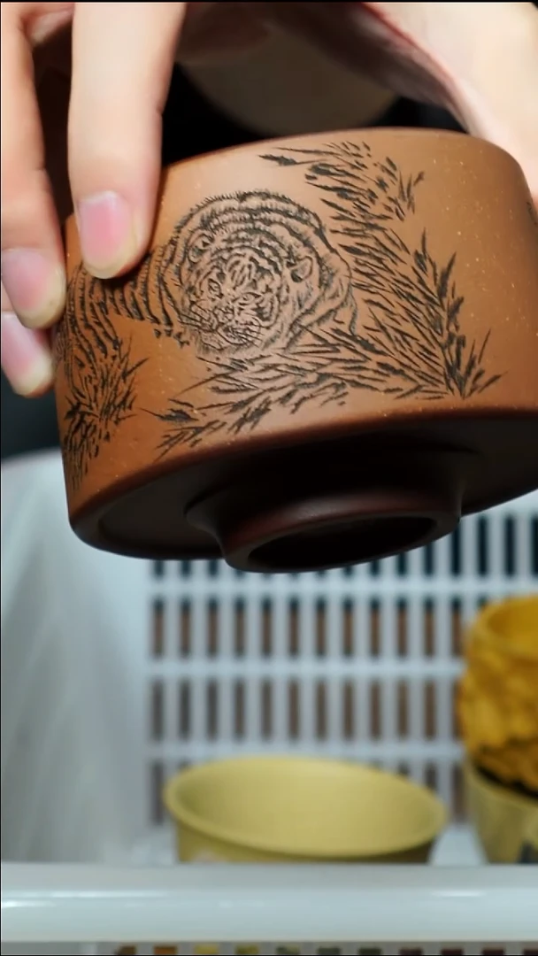 茶杯紫砂南柯记全手刻虎杯