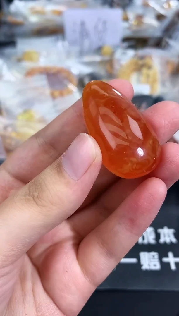 蜜蜡未镶嵌珠宝奇石21