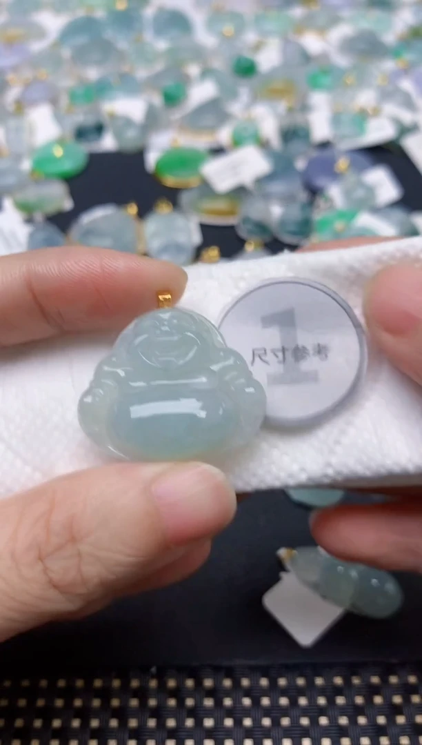 颈饰18K金镶嵌翡翠天然缅甸A货翡翠