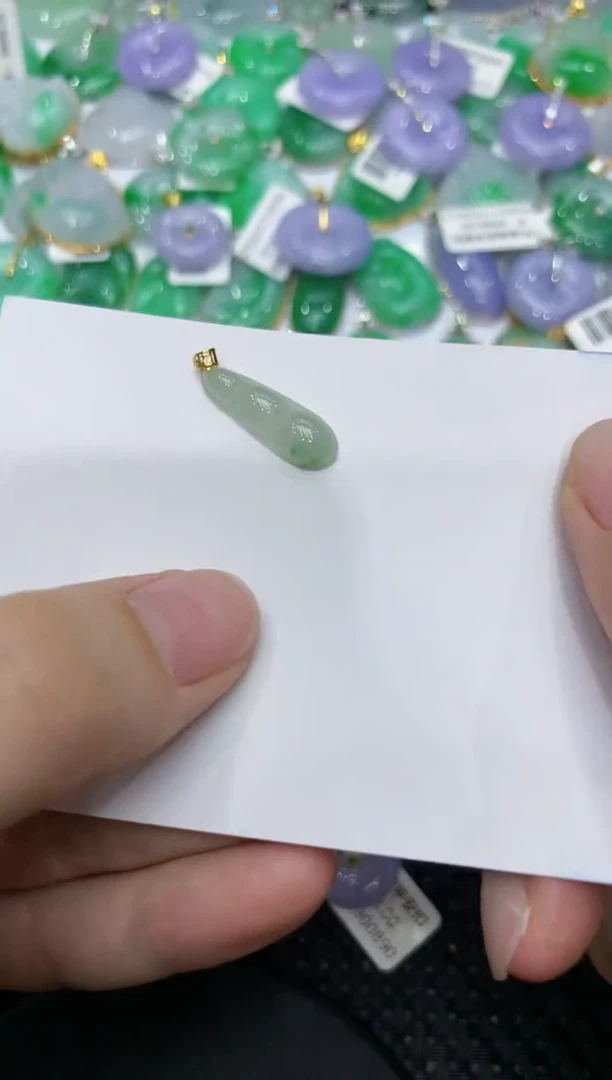 【闪购商品】翡翠颈饰18K金镶嵌111111111111