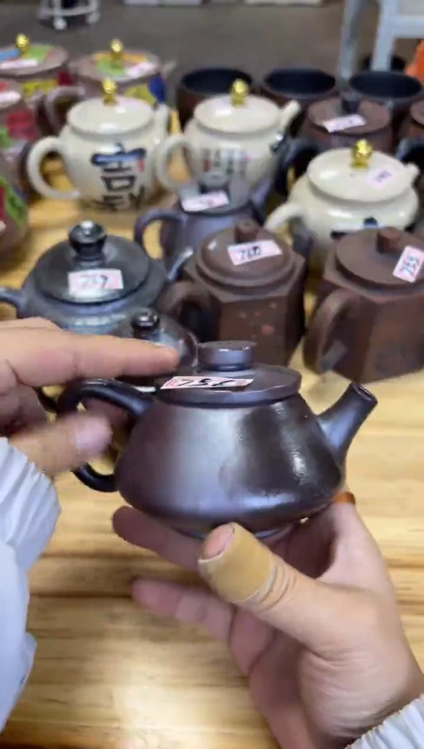 【闪购商品】壶756 号 微瑕【白云推荐】