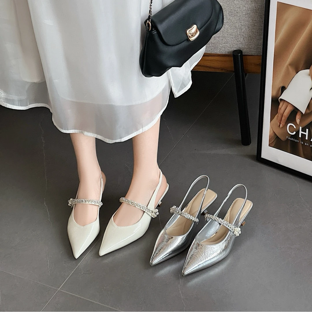 法式夏季女士包头凉鞋气质时尚百搭尖头仙女风一字带水钻3cm跟