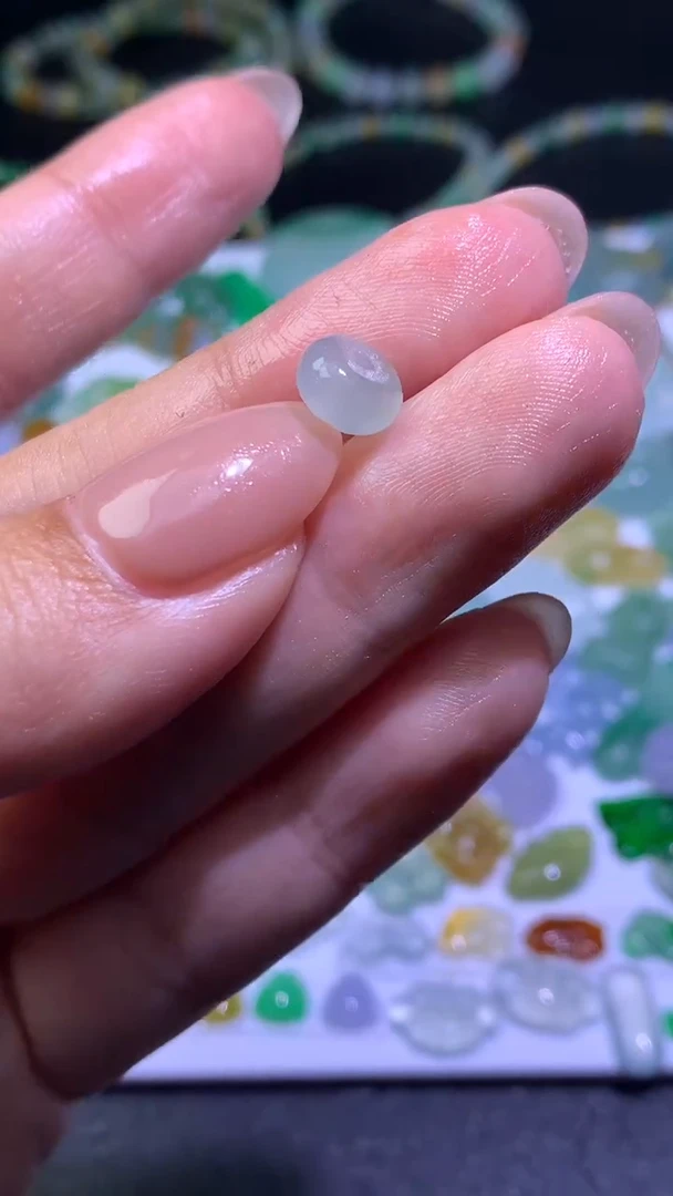 未镶嵌定制翡翠毛货