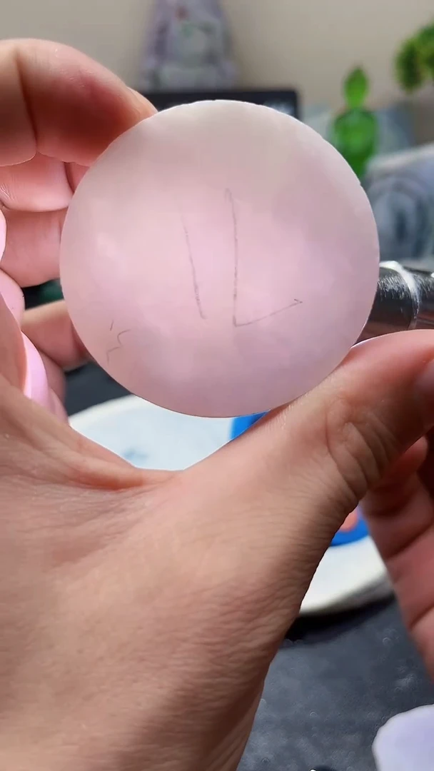 翡翠挂件未镶嵌翡翠