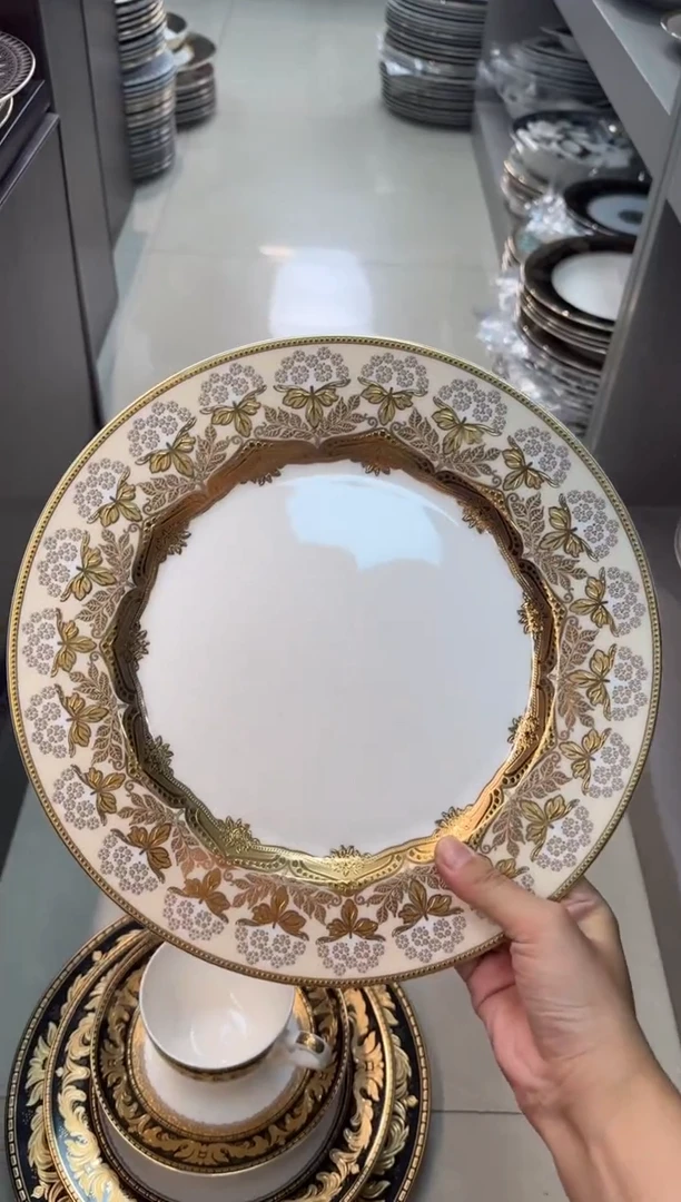 【闪购商品】瓷片10.5英寸平盘福利