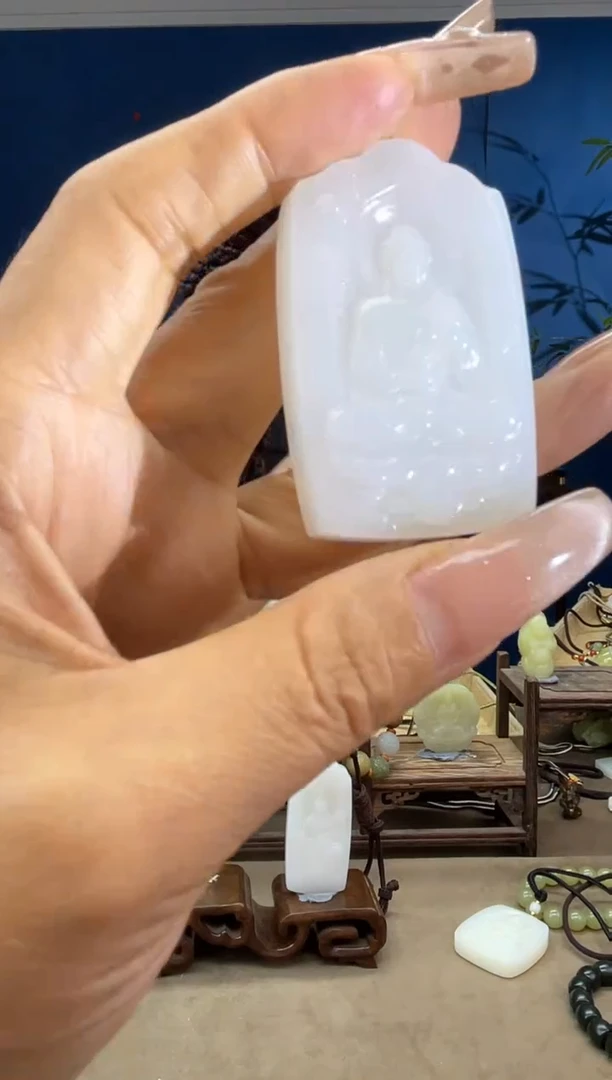 和田玉未镶嵌颈饰1