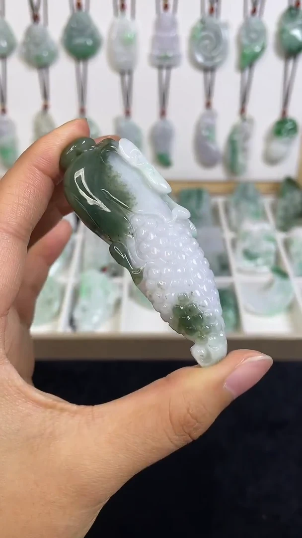 颈饰未镶嵌翡翠1
