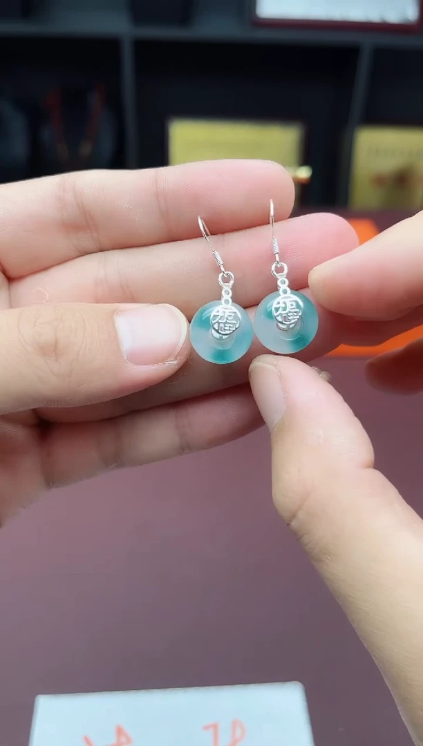 石英质玉（天山翠）银S925镶嵌耳饰721000